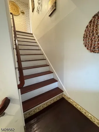 $585,000 | 158 Woodland Avenue, Ewing, NJ 08638