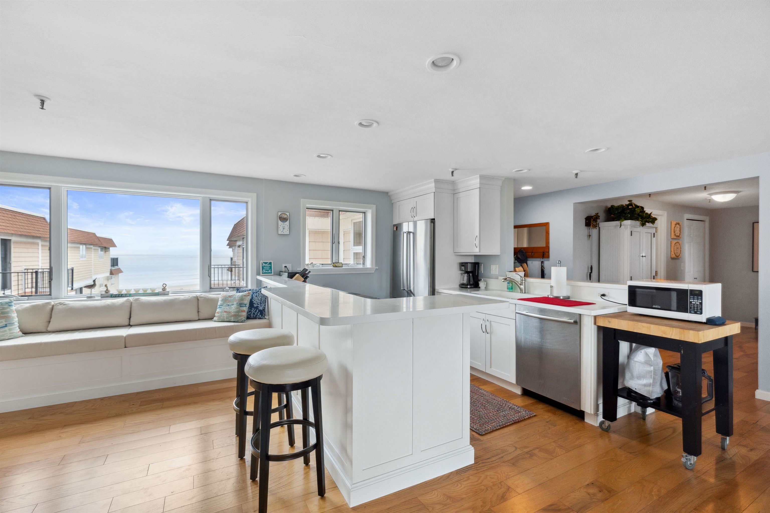 407 Ocean Boulevard, Unit B11 Hampton, NH 03842 - Photo 9 of 32