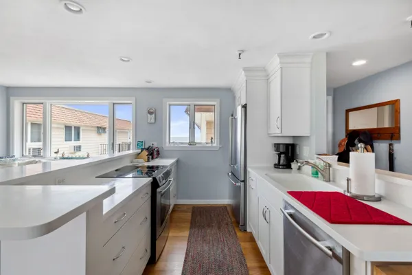 $665,000 | 407 Ocean Boulevard, Unit B11, Hampton, NH 03842