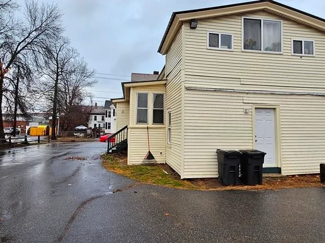 $2,300 | 27 Water Street, Unit 1, Keene, NH 03431