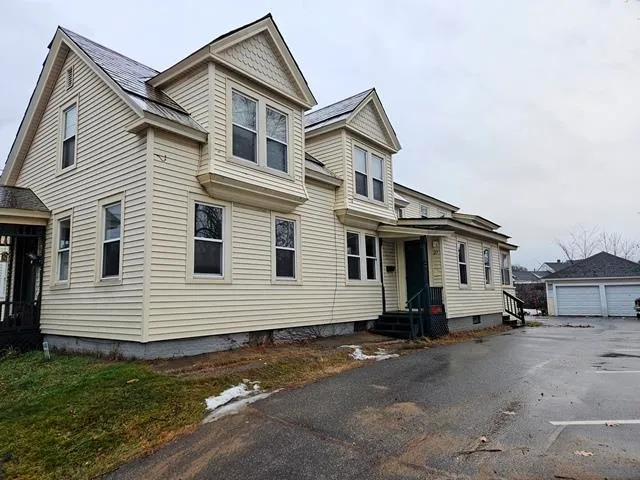 $2,300 | 27 Water Street, Unit 1, Keene, NH 03431