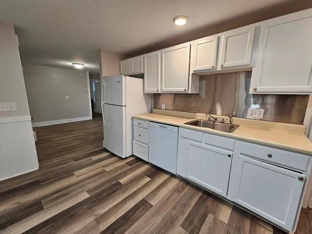 $2,300 | 27 Water Street, Unit 1, Keene, NH 03431