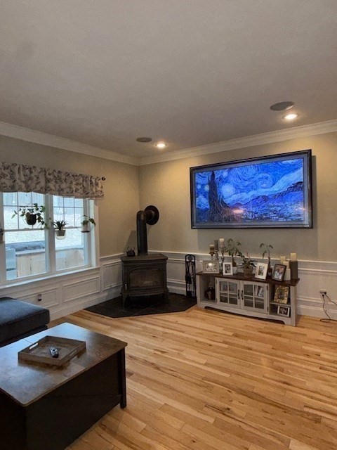 5 Deer Hill Road Oxford, MA 01537 - Photo 7 of 37 a living room with furniture and a flat screen tv
