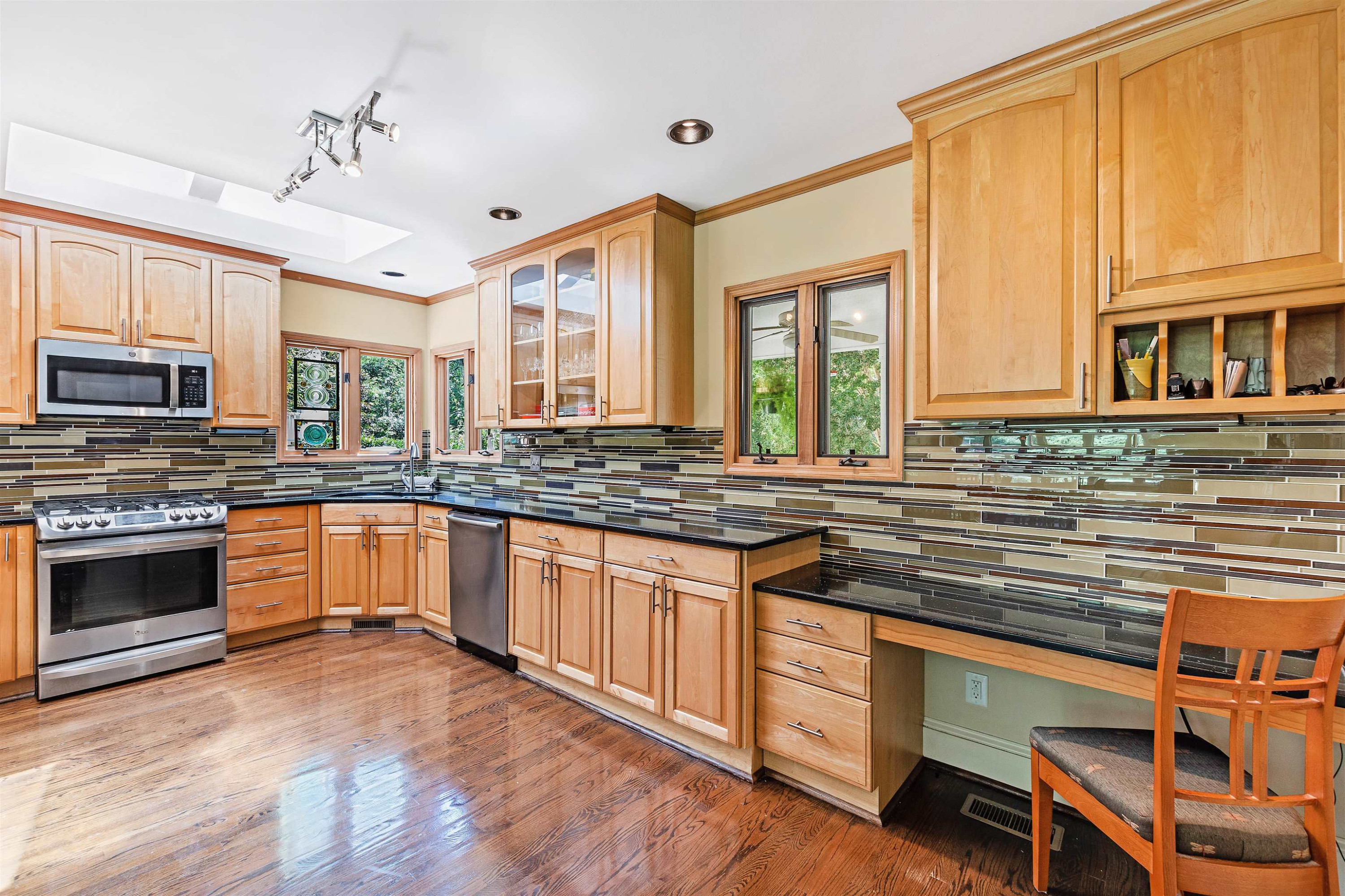 1226 Banbury Road Raleigh, NC 27607 - Photo 12 of 42 Photo 12