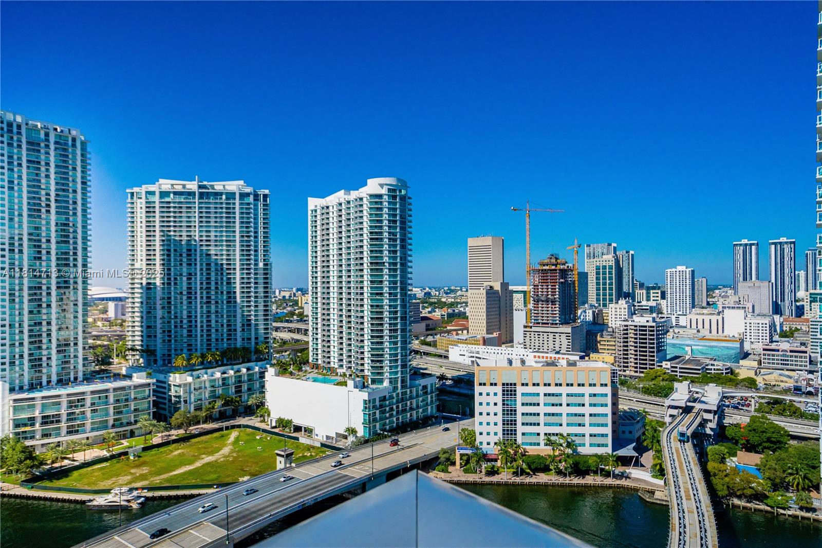 31 Southeast 6th Street, Unit 2205 Miami, FL 33131 - Photo 22 of 25