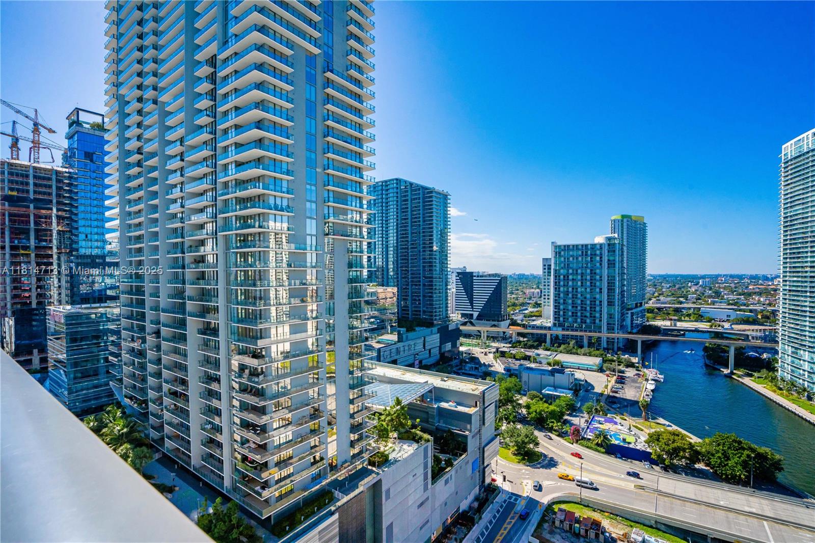 31 Southeast 6th Street, Unit 2205 Miami, FL 33131 - Photo 23 of 25 a city view with tall buildings