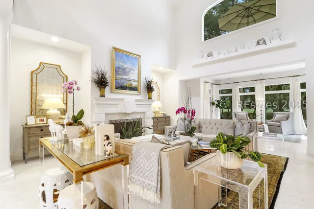 $2,295,000 | 15 Hawthorne Road, Bluffton, SC 29910