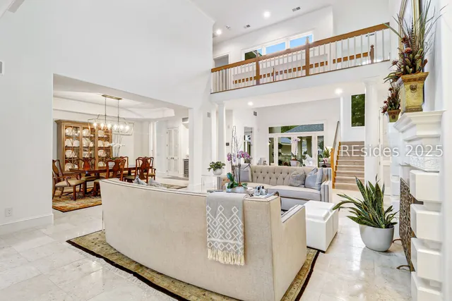 $2,295,000 | 15 Hawthorne Road, Bluffton, SC 29910