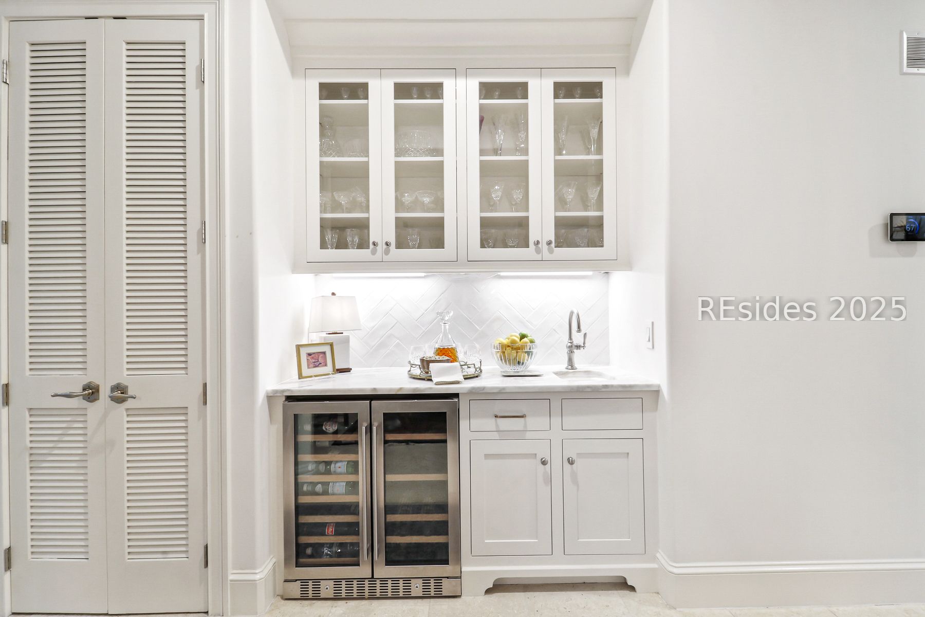 15 Hawthorne Road Bluffton, SC 29910 - Photo 23 of 95 Wet Bar