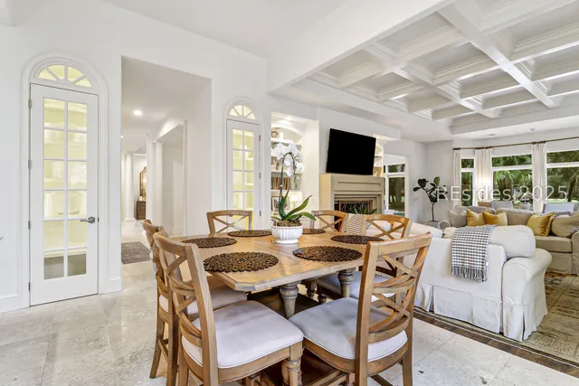 $2,295,000 | 15 Hawthorne Road, Bluffton, SC 29910