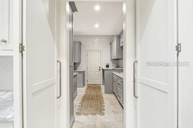 $2,295,000 | 15 Hawthorne Road, Bluffton, SC 29910