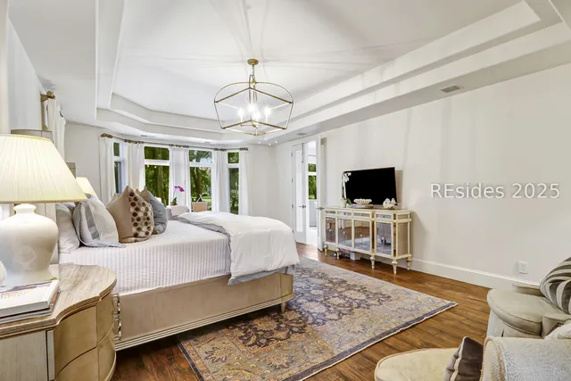 $2,295,000 | 15 Hawthorne Road, Bluffton, SC 29910