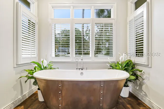 $2,295,000 | 15 Hawthorne Road, Bluffton, SC 29910