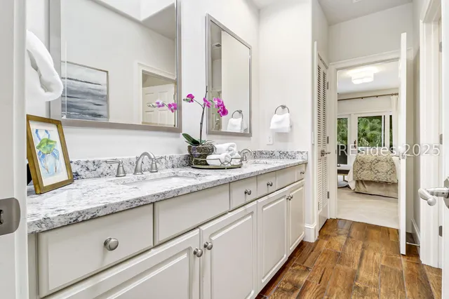 $2,295,000 | 15 Hawthorne Road, Bluffton, SC 29910