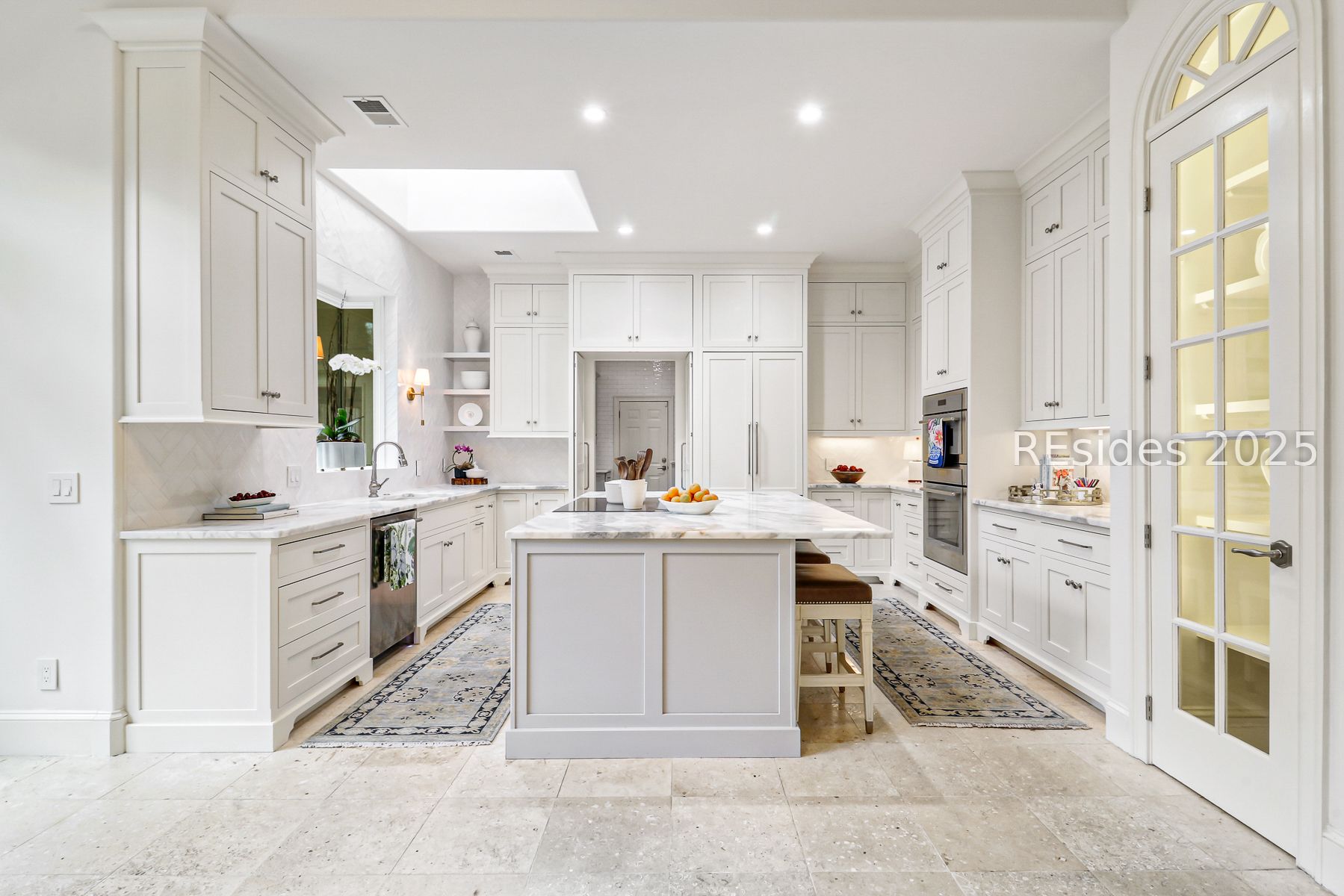 15 Hawthorne Road Bluffton, SC 29910 - Photo 7 of 95 Gourmet Kitchen