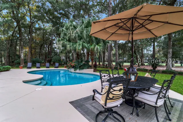 $2,295,000 | 15 Hawthorne Road, Bluffton, SC 29910