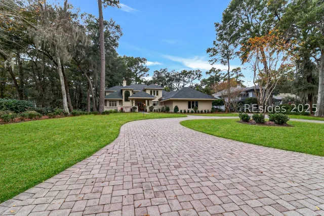 $2,295,000 | 15 Hawthorne Road, Bluffton, SC 29910