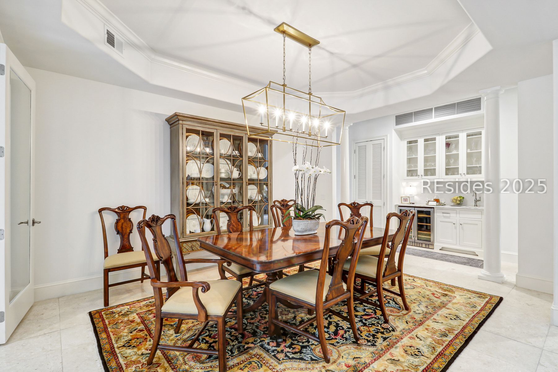 15 Hawthorne Road Bluffton, SC 29910 - Photo 10 of 95 Dining Room with Wet Bar