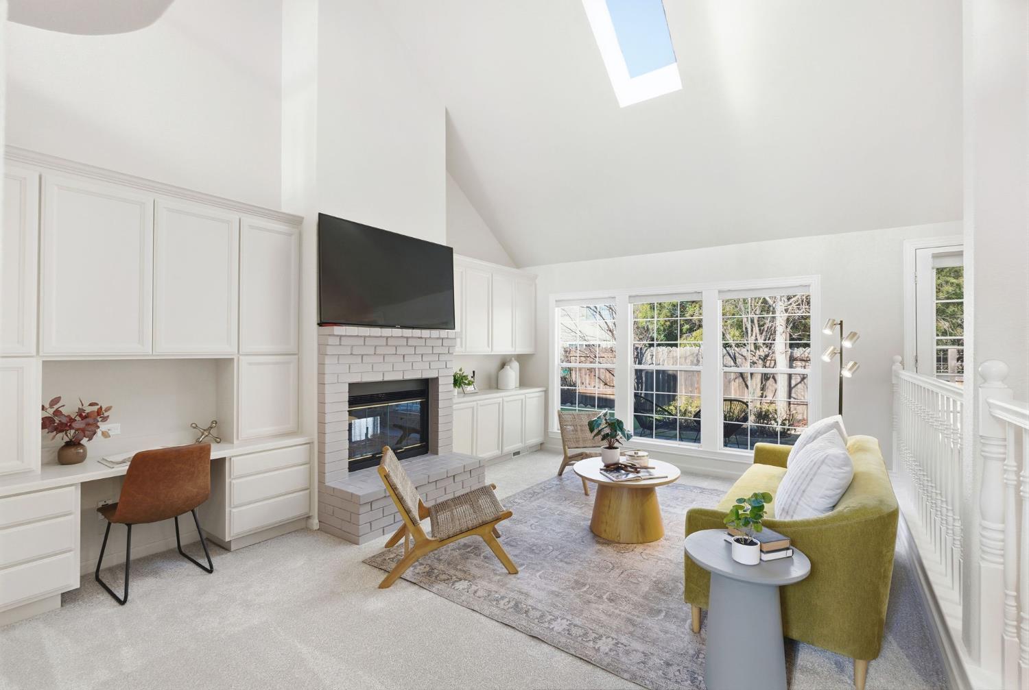 3723 Modoc Place Davis, CA 95618 - Photo 10 of 27 Family room - kitchen and nook to the right