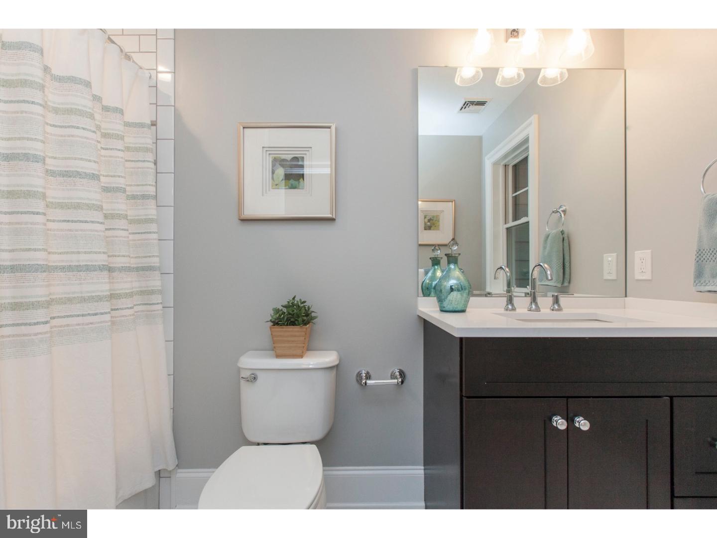 686 Knox Road Wayne, PA 19087 - Photo 23 of 25 Bathroom