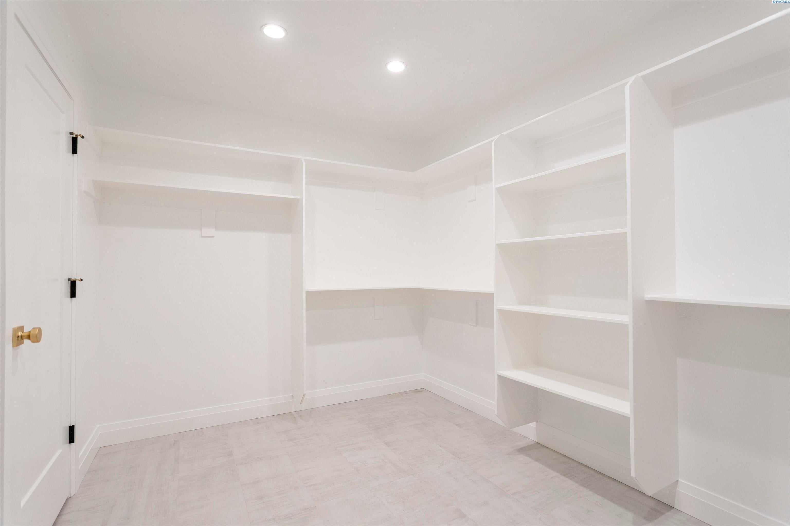 12828 Clark Frk Road Pasco, WA 99301 - Photo 24 of 42 Gallery Image 24