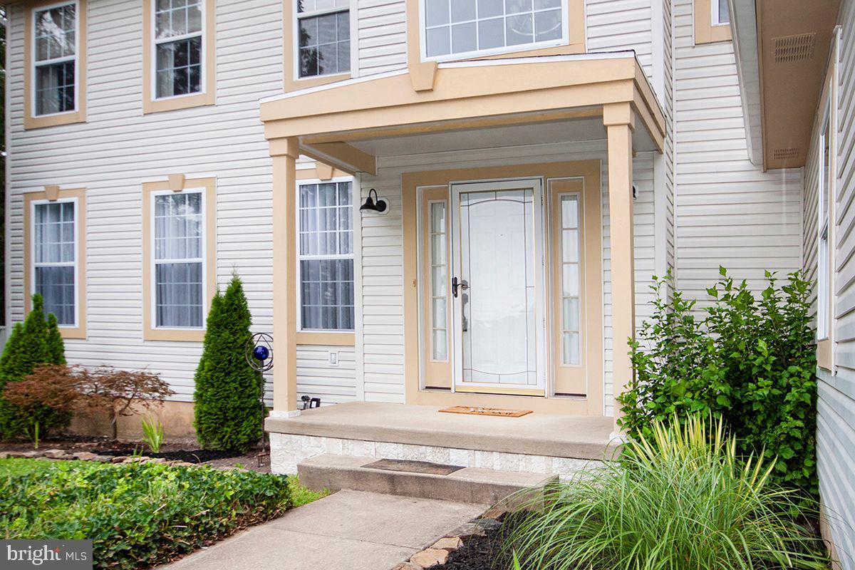 64 Cedar Grove Drive Sicklerville, NJ 08081 - Photo 2 of 39 Entryway