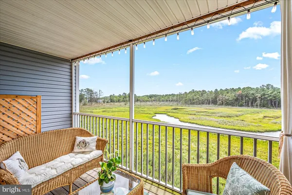 $449,900 | 37494 Pettinaro Drive, Unit 8706, Ocean View, DE 19970