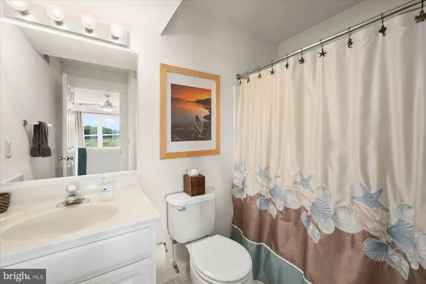 $449,900 | 37494 Pettinaro Drive, Unit 8706, Ocean View, DE 19970