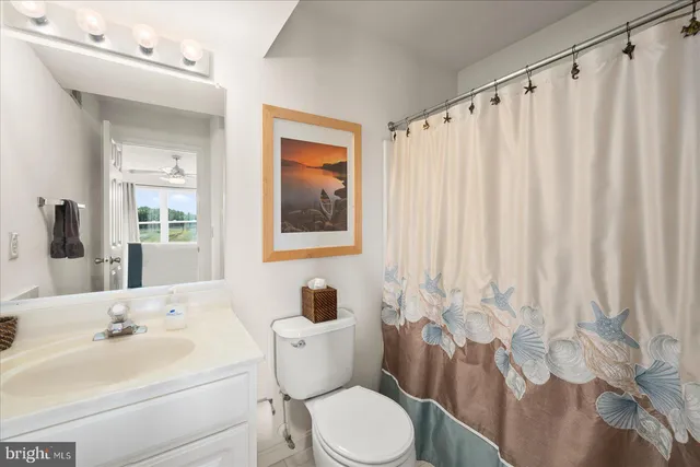 $474,000 | 37494 Pettinaro Drive, Unit 8706, Ocean View, DE 19970