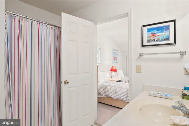 $474,000 | 37494 Pettinaro Drive, Unit 8706, Ocean View, DE 19970