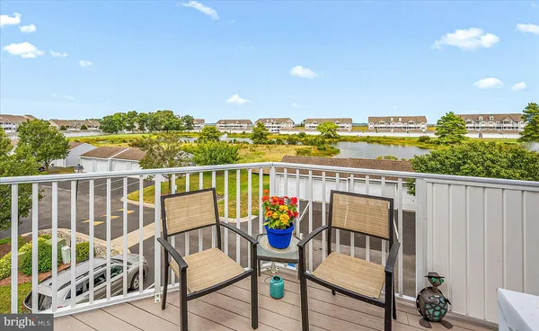 $449,900 | 37494 Pettinaro Drive, Unit 8706, Ocean View, DE 19970