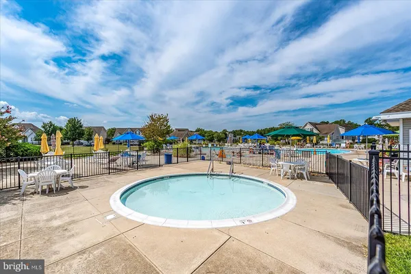 $449,900 | 37494 Pettinaro Drive, Unit 8706, Ocean View, DE 19970