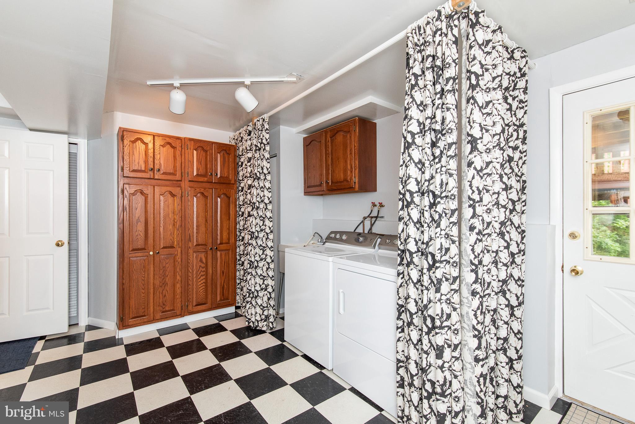 617 Meadowridge Road Baltimore, MD 21204 - Photo 21 of 29 SPACIOUS LAUNDRY RM WITH STORAGE