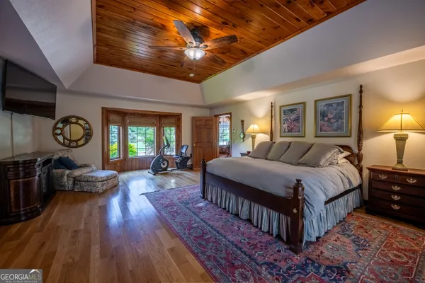 $1,329,000 | 198 Stonecreek Drive, Franklin, NC 28734