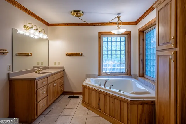 $1,329,000 | 198 Stonecreek Drive, Franklin, NC 28734