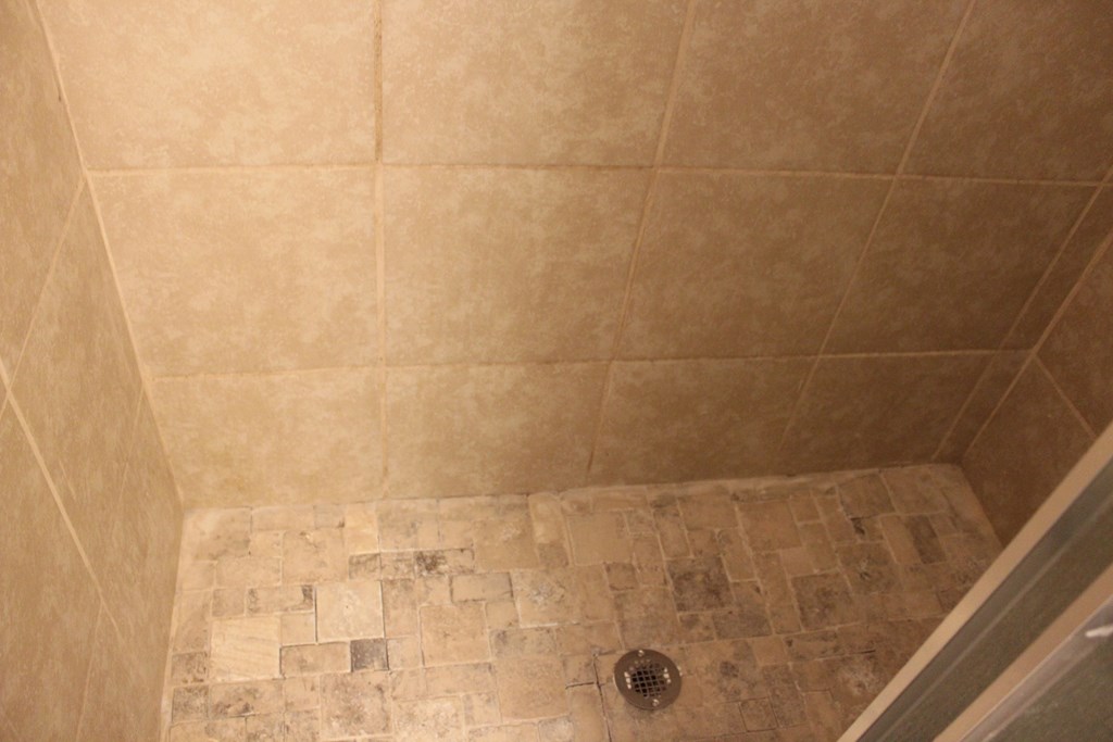 3710 Winkfield Place Columbus, GA 31909 - Photo 39 of 98 a bathroom with a shower