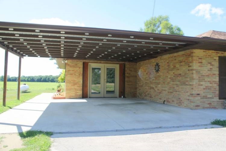 4747 West Van Buren Road Alma, MI 48801 - Photo 39 of 41 1804927-38.JPG