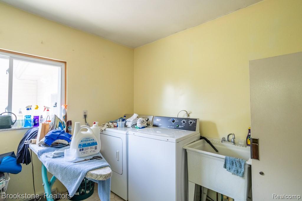 11569 Hill Road Memphis, MI 48041 - Photo 16 of 36