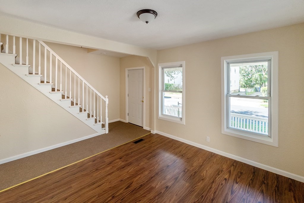 45 Andrew Street Springfield, MA 01109 - Photo 5 of 27 Gallery Image 5