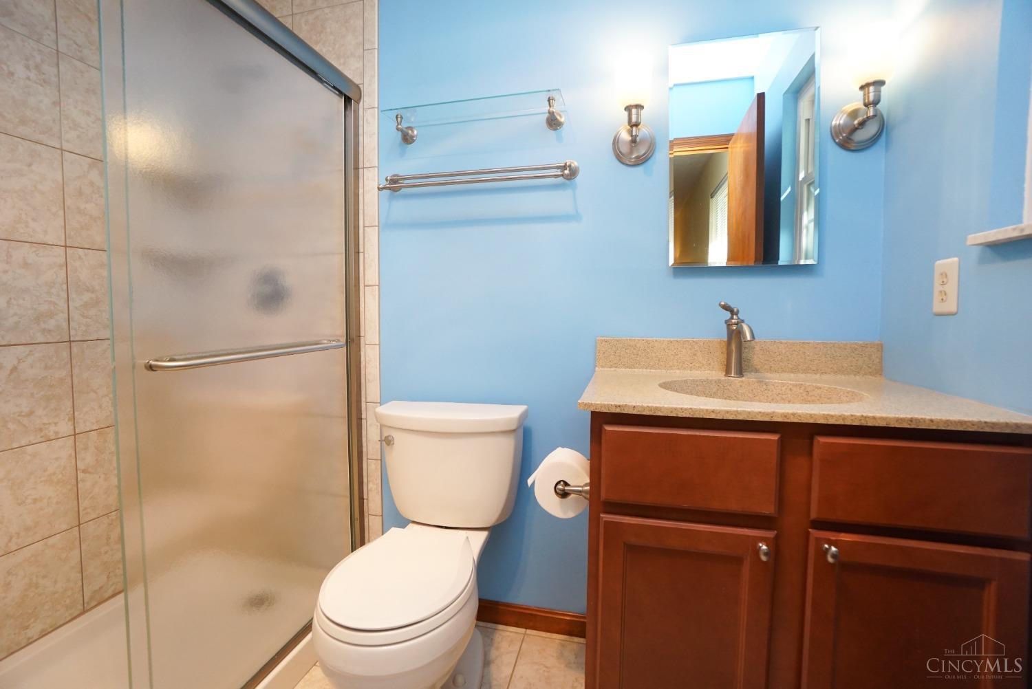 515 Lang Road Cincinnati, OH 45244 - Photo 26 of 44