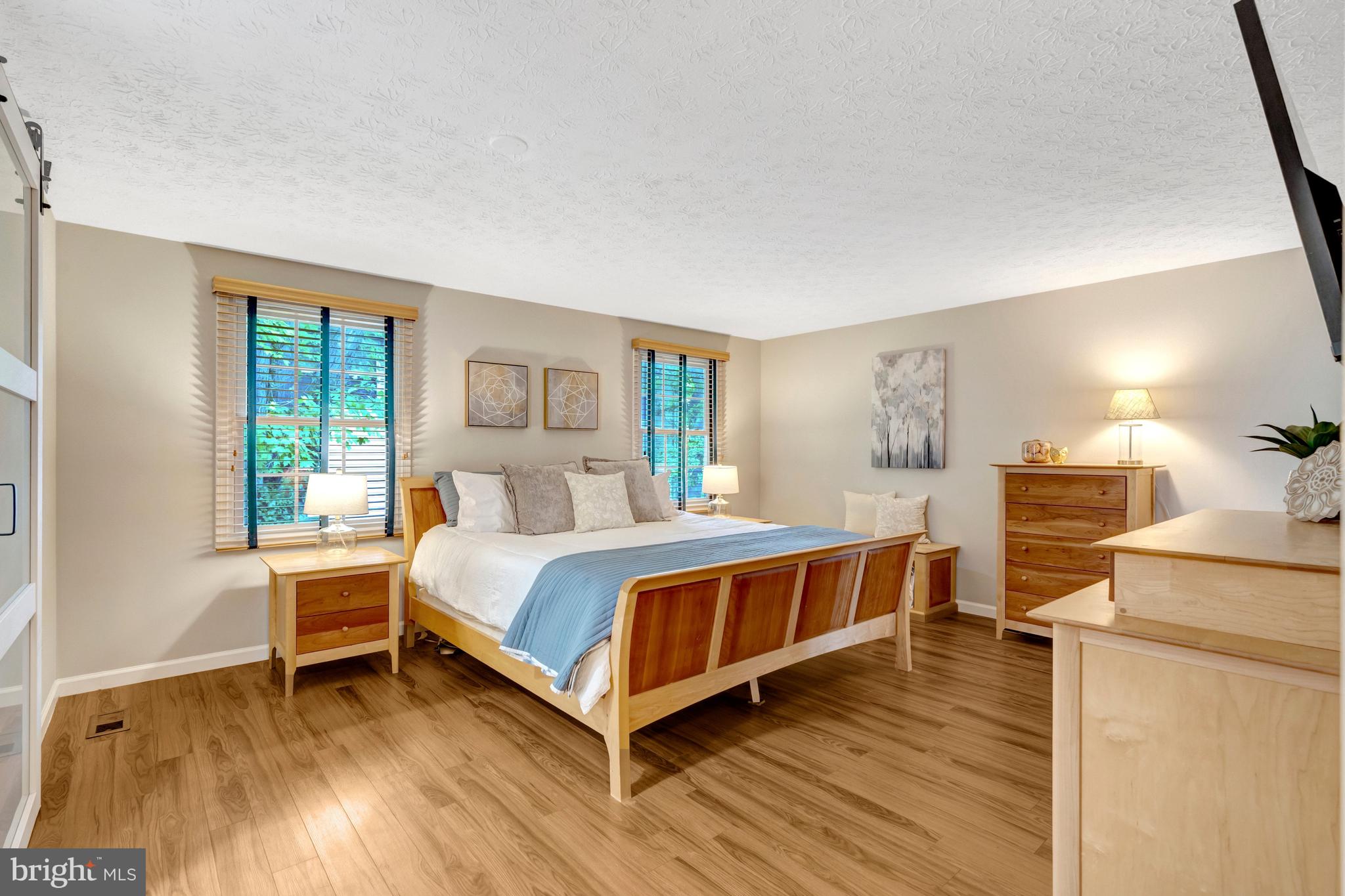 7809 Roundabout Way Springfield, VA 22153 - Photo 34 of 83 Primary suite with room to dream