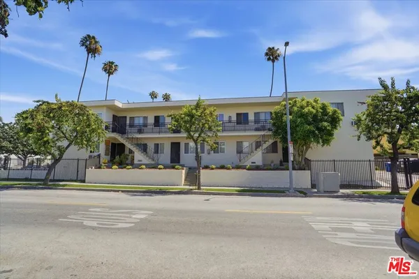 $1,635,000 | 1220 North Van Ness Avenue, Los Angeles, CA 90038