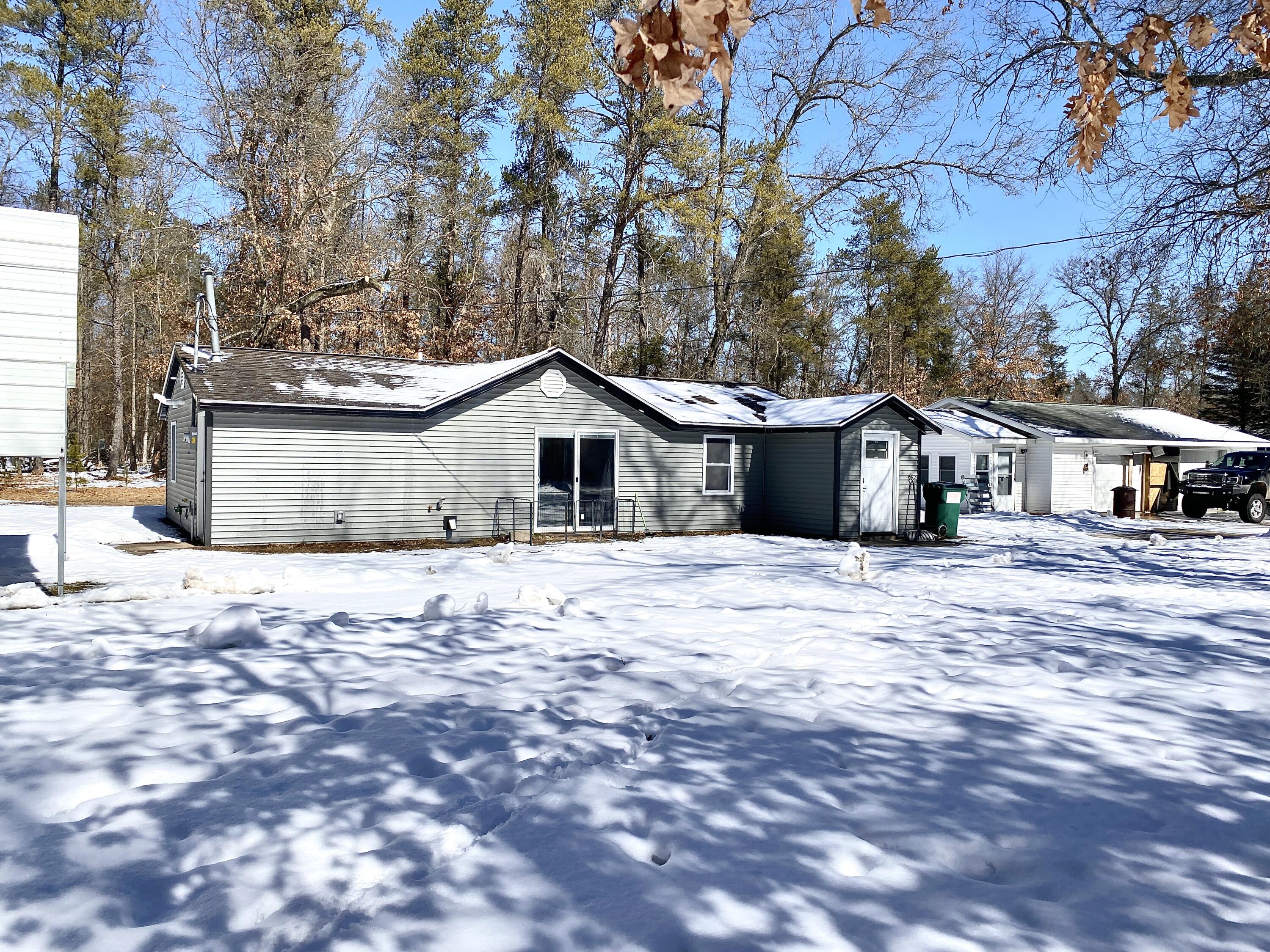 5186 North May Road Luther, MI 49656 - Photo 2 of 20 IMG_4342