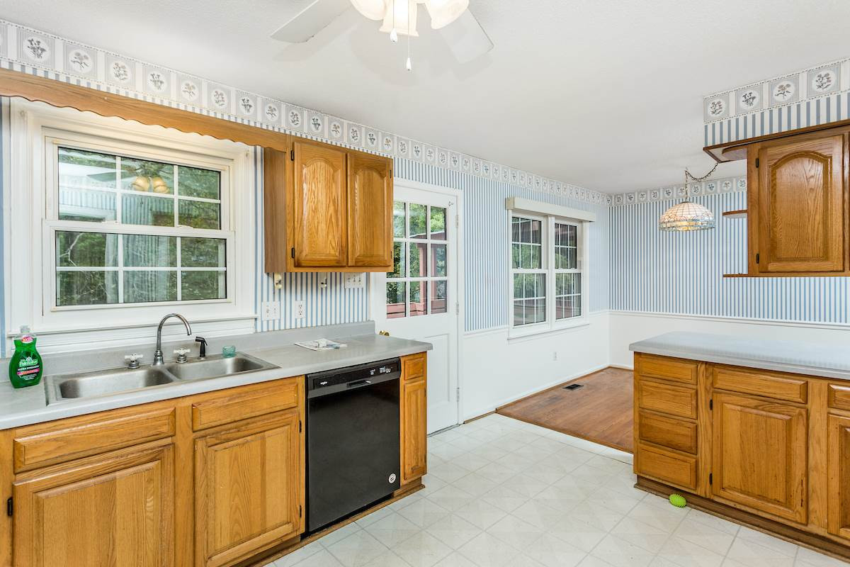 1304 Medfield Road Raleigh, NC 27607 - Photo 14 of 30 Photo 14