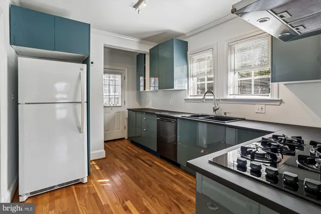 $4,300 | 5339 32nd Street Northwest, Washington, DC 20015