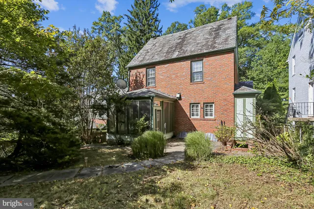 $4,300 | 5339 32nd Street Northwest, Washington, DC 20015