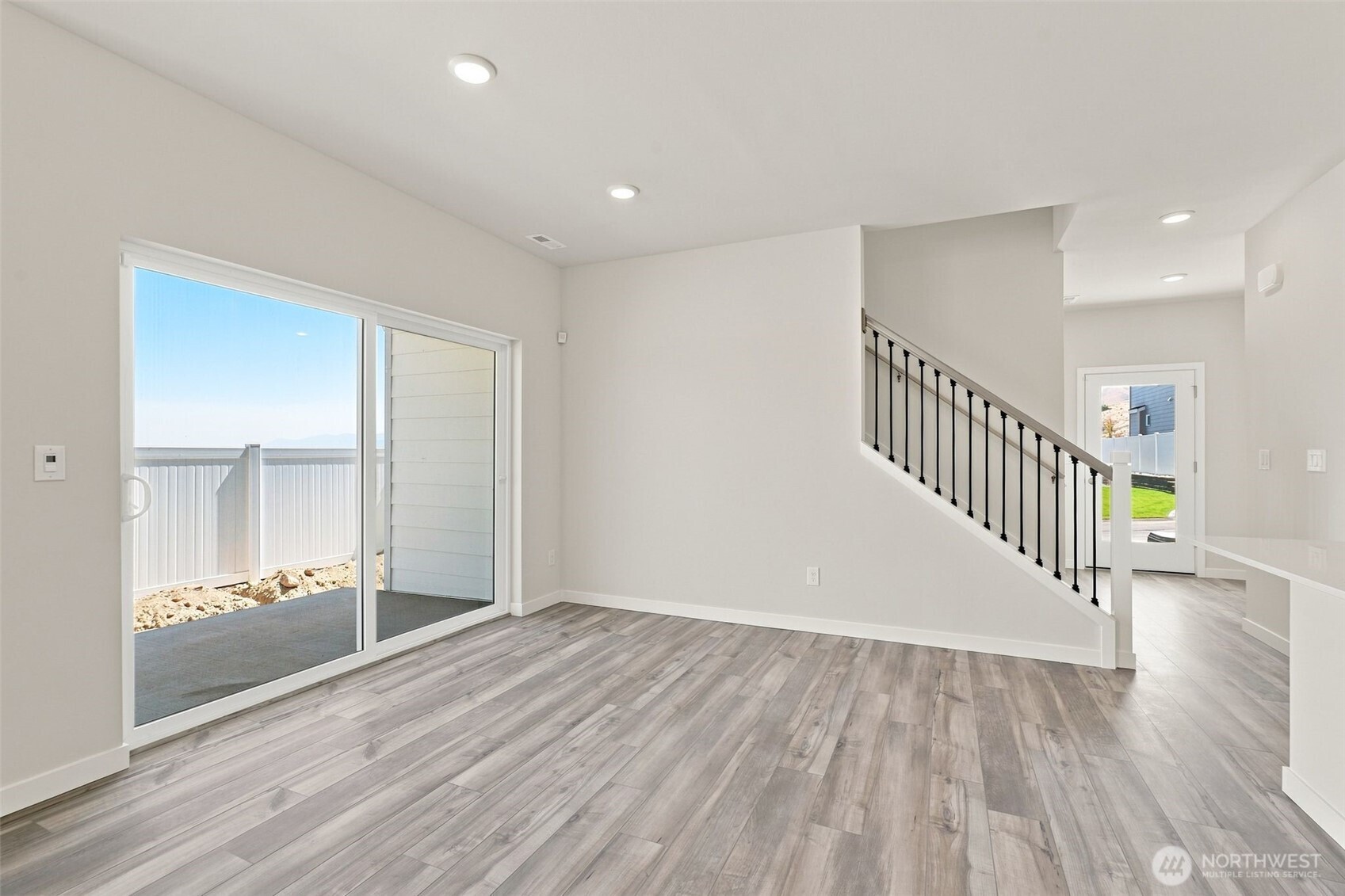 2141 Maple Street Wenatchee, WA 98801 - Photo 10 of 34 Gallery Image 10