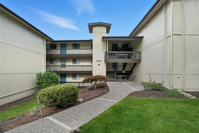 $245,000 | 844 West Cliff Drive, Unit 107, Spokane, WA 99204