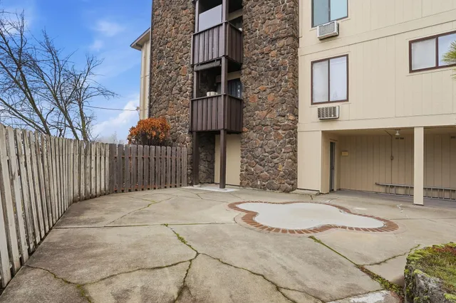 $245,000 | 844 West Cliff Drive, Unit 107, Spokane, WA 99204
