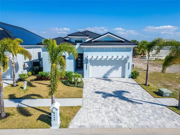 $1,069,000 | 6542 Simone Shores Circle, Apollo Beach, FL 33572